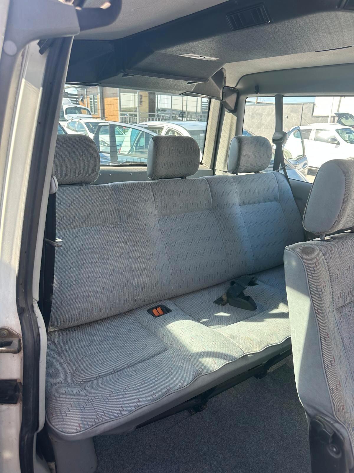Volkswagen caravelle 9 posti