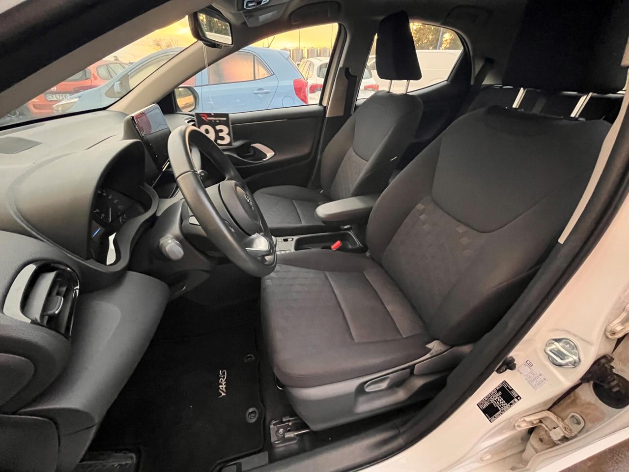 Toyota Yaris 1.5 Hybrid 5 porte Active