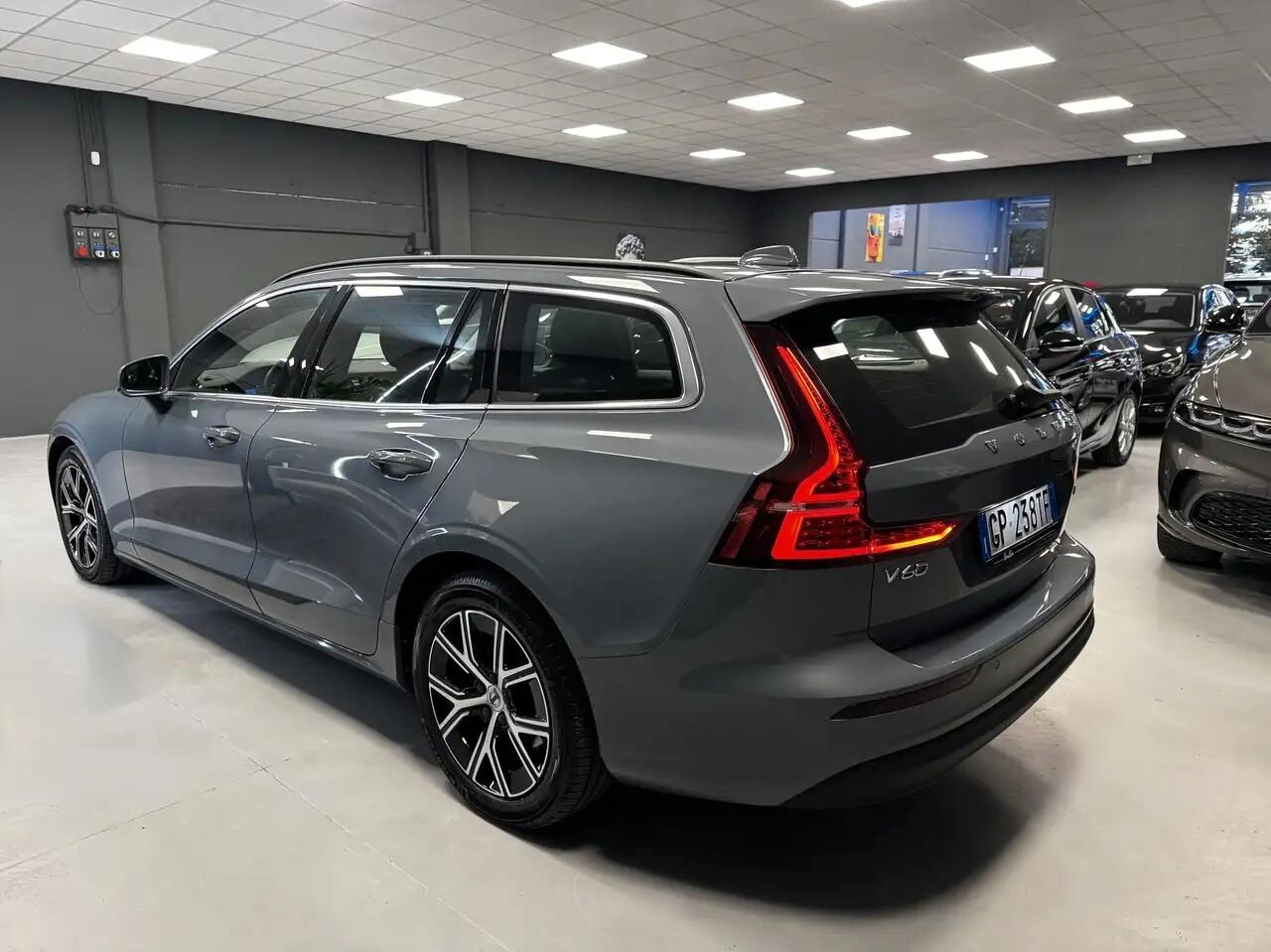 Volvo V60 B4 (d) automatico Core