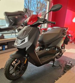 NIU FQi500 Anniversary