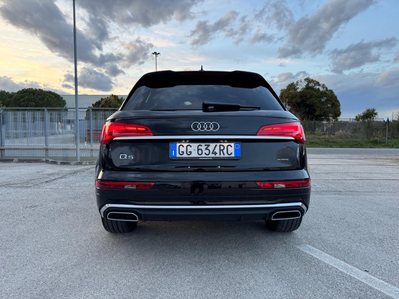 Audi Q5 55 TFSI e quattro S tronic line plus