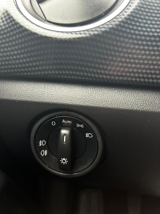 VOLKSWAGEN up! 1.0 5p. move up! NEO PATENTATO