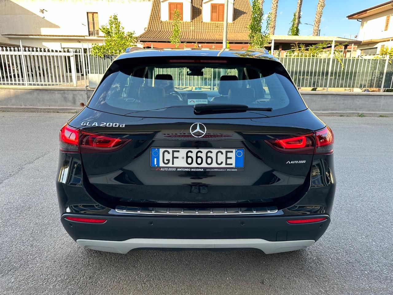 MERCEDES-BENZ GLA 200 d Automatic Business Extra