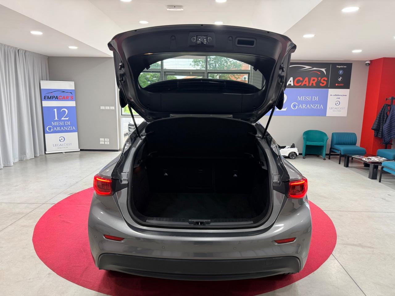Infiniti Q30 1.5 diesel DCT Premium OK NEOPATENTATI
