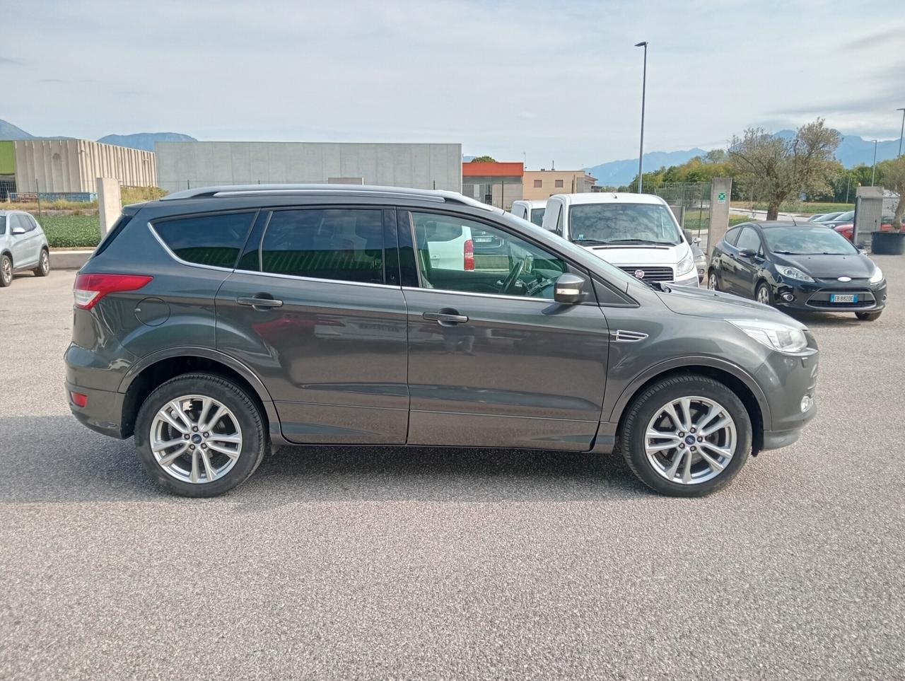 Ford Kuga 1.5ecob. TITANIUM 4X4 Automatica
