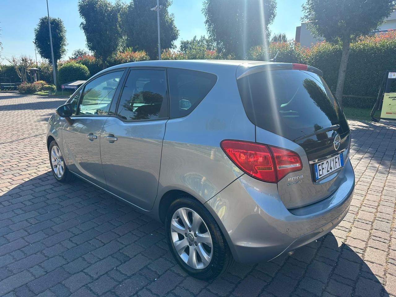 Opel Meriva 1.4 gpl 2010 NEOPATENTATI