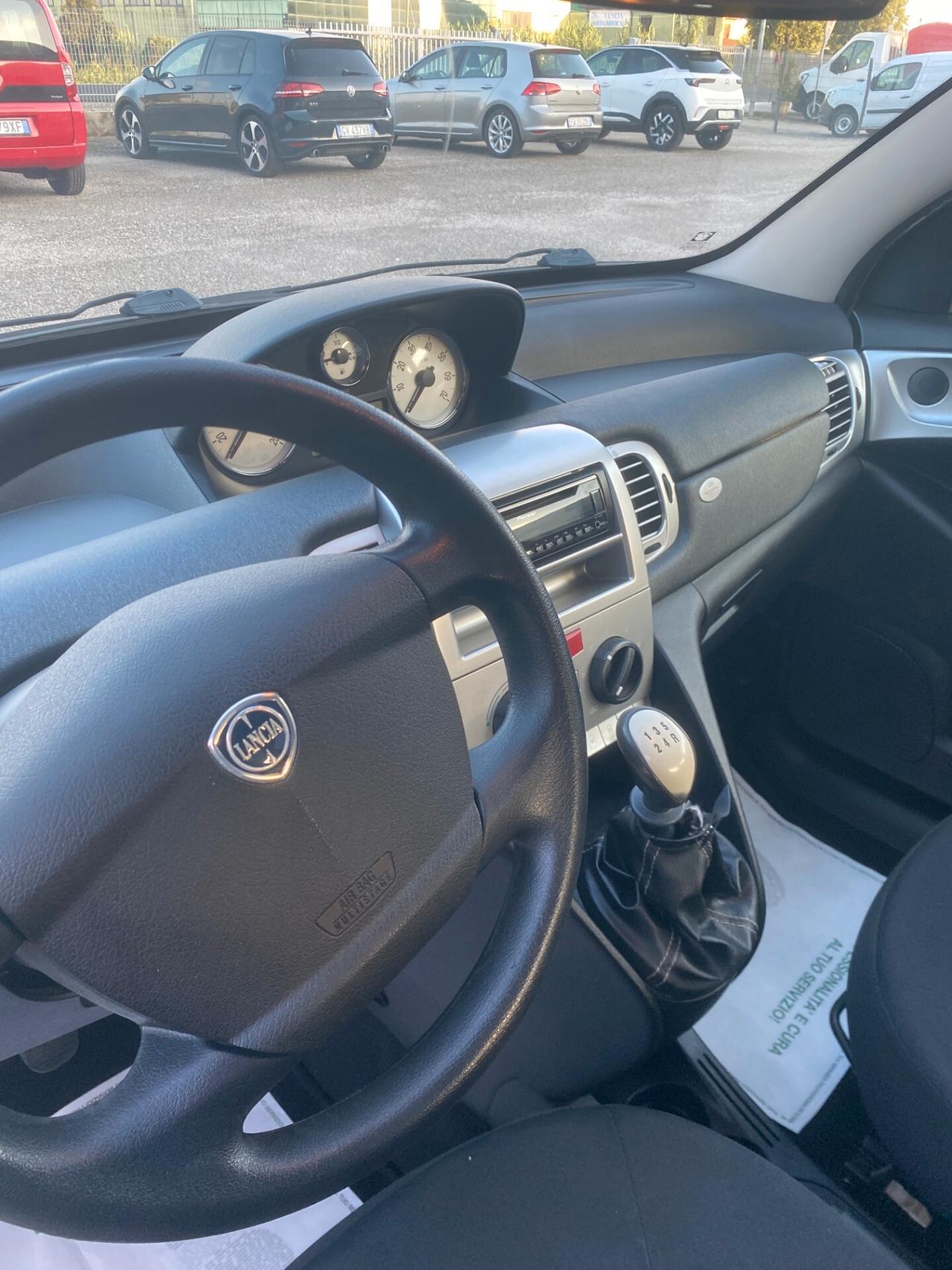 Lancia Ypsilon 1.4 Oro Ecochic GPL