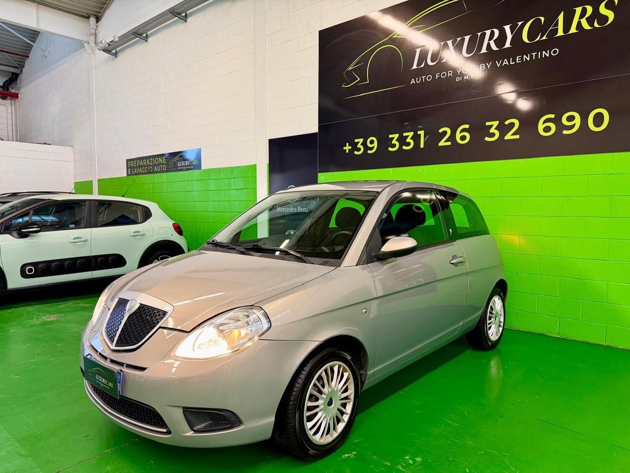 Lancia Ypsilon 1.4 16V Sport MomoDesign Automatica