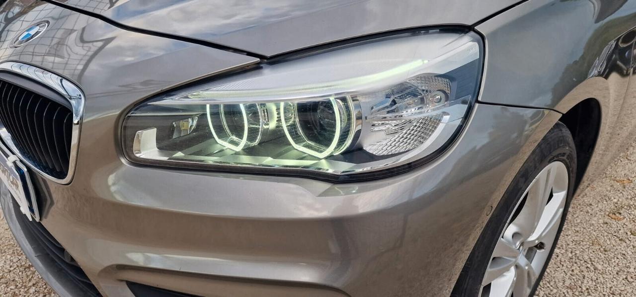 Bmw 2er Active Tourer 220d xDrive Luxury aut.