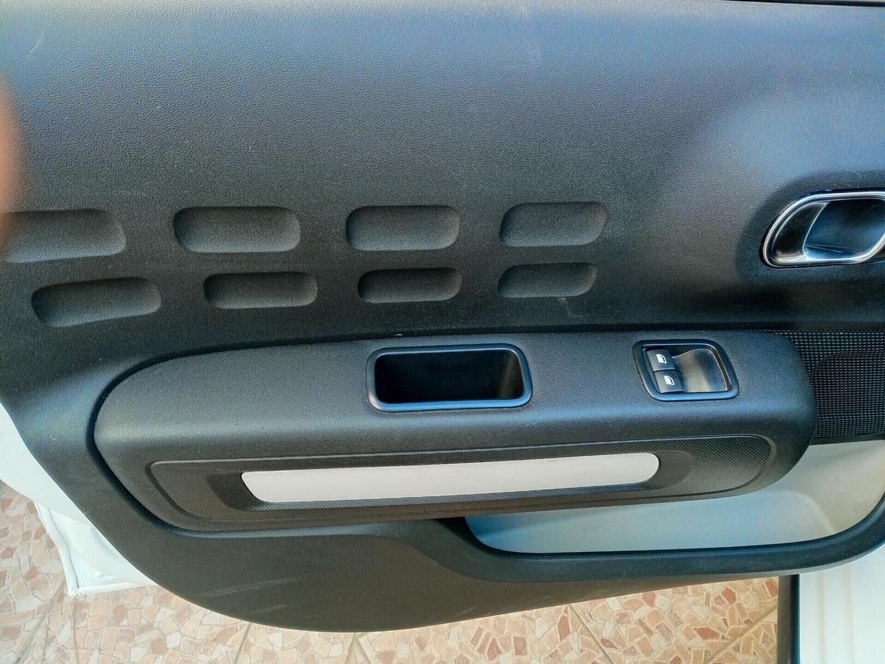 Citroen C3 BlueHDi 100 S&S Shine