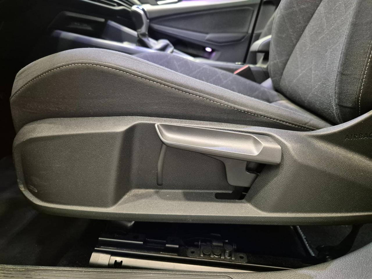 VOLKSWAGEN Golf 1.0 TSI EVO Life Business - NEOPATENTATI - Cam - Carplay