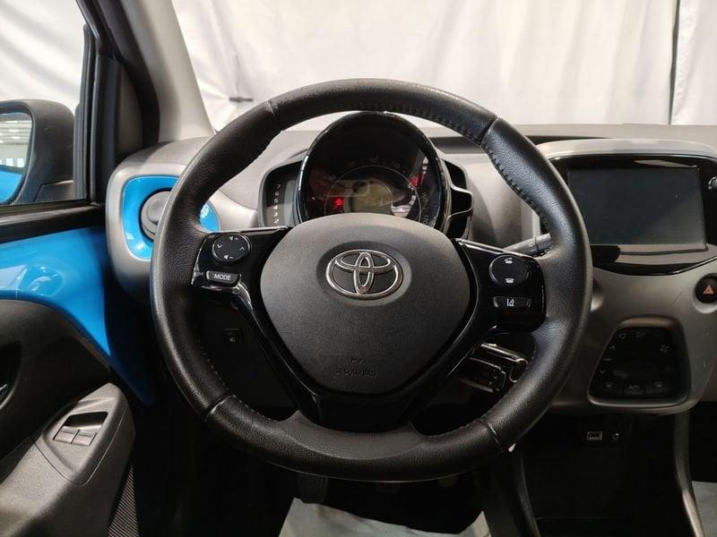 Toyota Aygo Aygo Connect 1.0 VVT-i 72 CV 5 porte x-fun