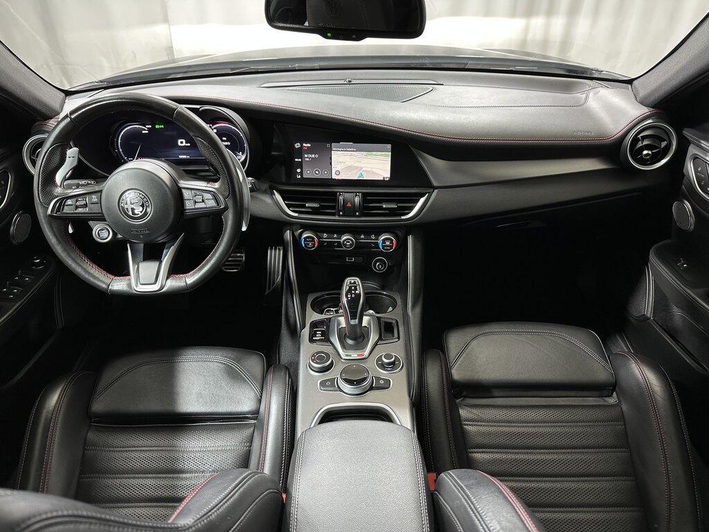 Alfa Romeo Giulia 2.2 t Competizione Q4 210cv auto