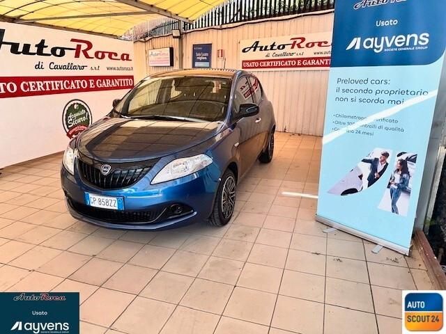 Lancia Ypsilon 1.0 FireFly 5 porte S&S Hybrid Gold