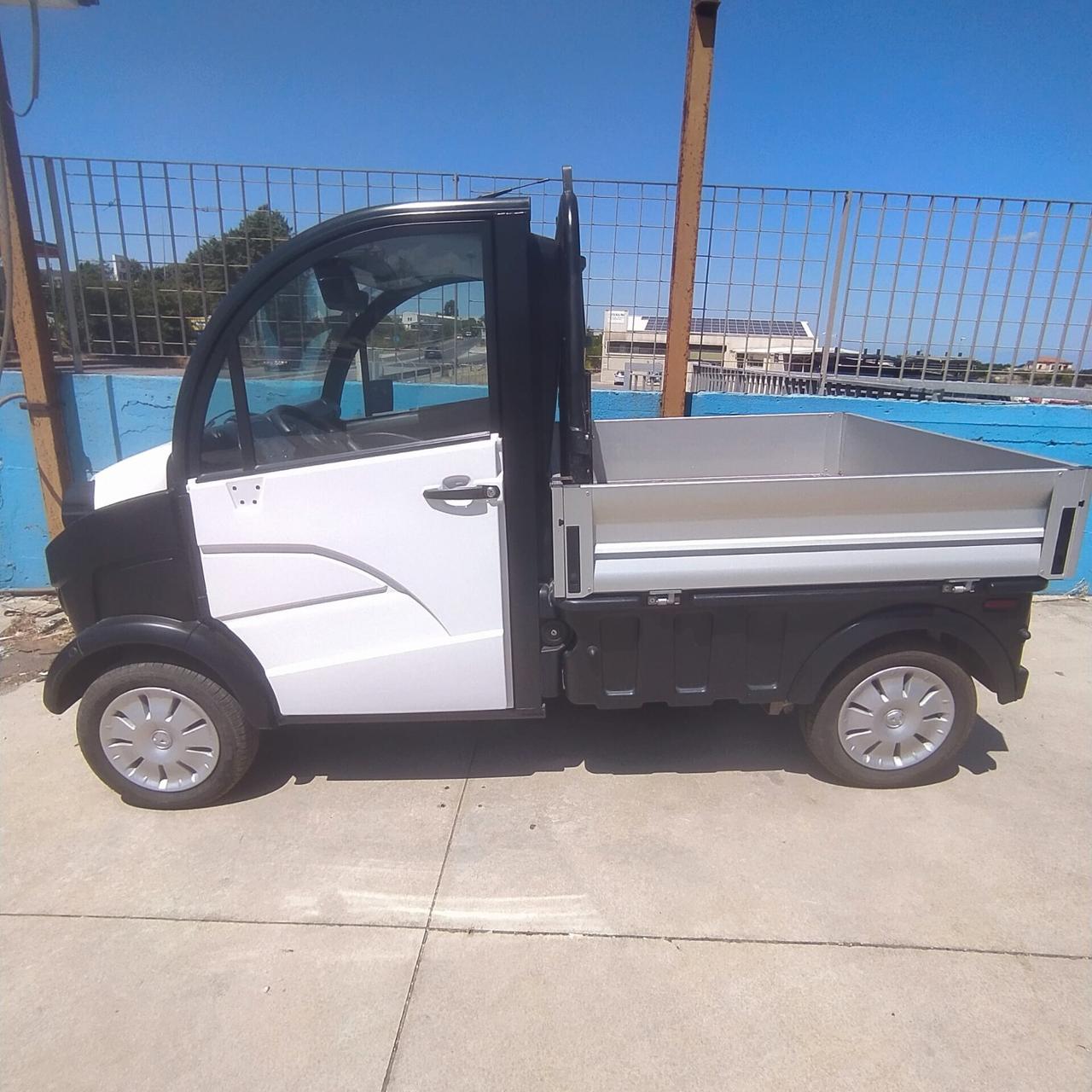 Aixam D-Truck - MEZZO LEGGERO DA CARICO