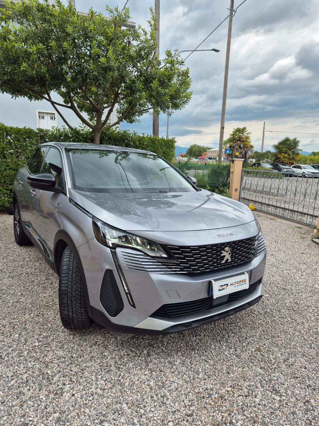 Peugeot 3008 Hybrid 225 e-EAT8 Allure Pack