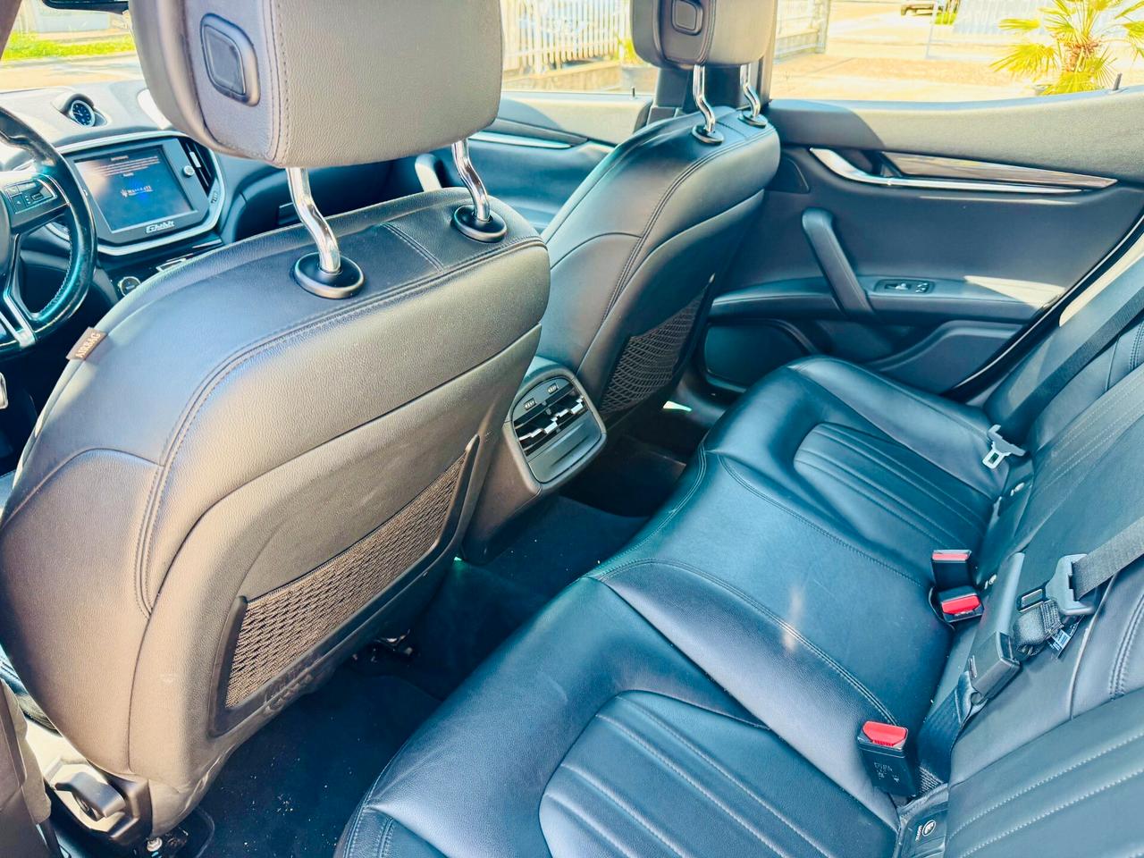 MASERATI GHIBLI 3.0 250cv FULL OPTIONAL 15(PERMUTO)
