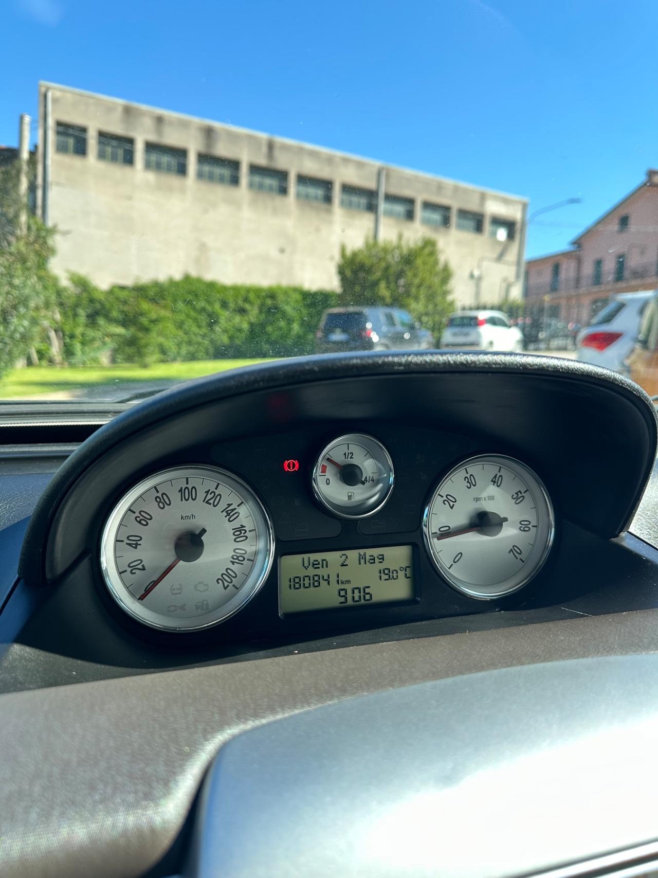Lancia Ypsilon 1.2 Argento