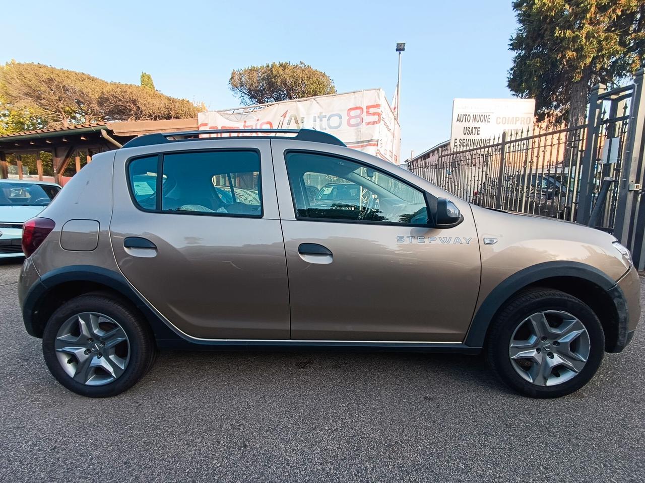 Dacia Sandero Stepway 1.0 TCe 100 CV ECO-G Comfort