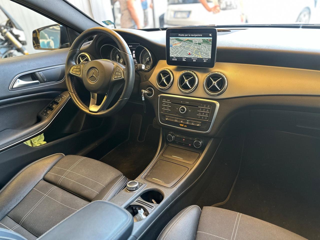 Mercedes-benz GLA 180 d Automatic Sport