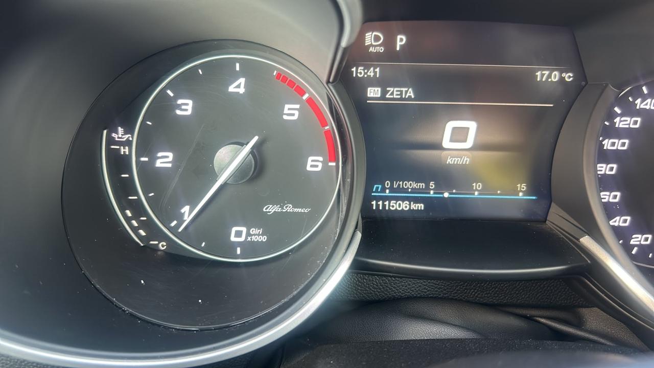 Alfa Romeo Stelvio 2.2 Turbodiesel 160 CV AT8 RWD Business