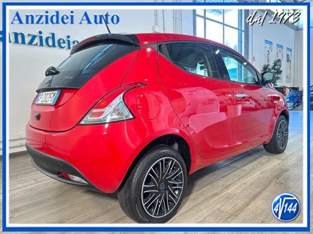 LANCIA Ypsilon 1.0 Hybrid 5 porte Gold