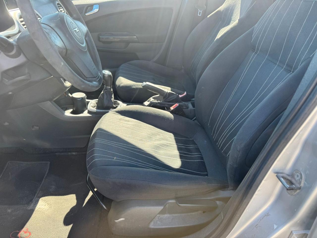 Opel Corsa 1.2 5 porte SOLAMENTE 113.000 KM