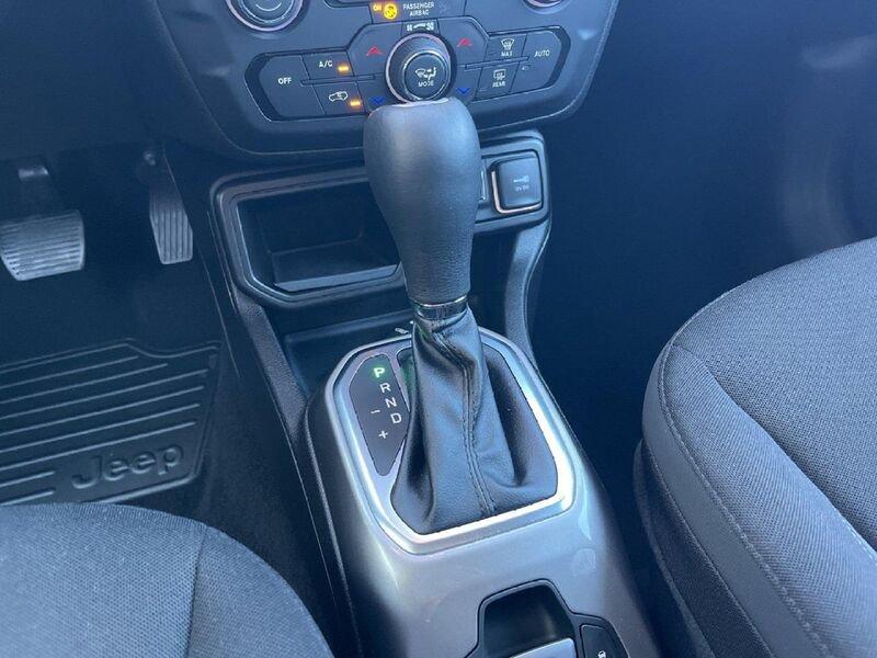 Jeep Renegade 2019 1.5 turbo t4 mhev Limited 2wd 130cv dct