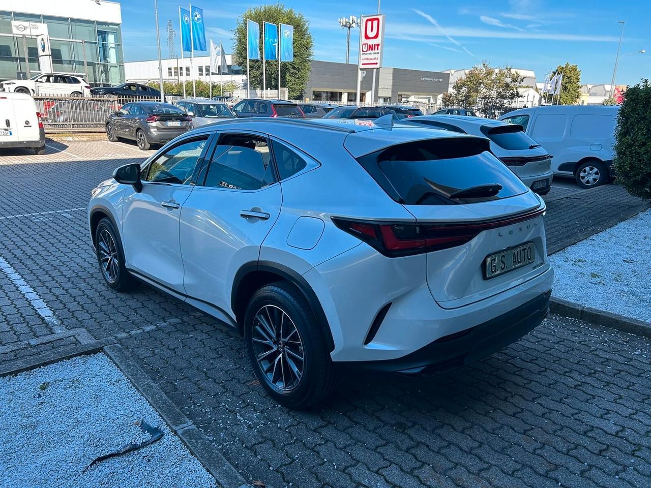 Lexus NX 350h 2.5 Premium+ 4wd e-cvt