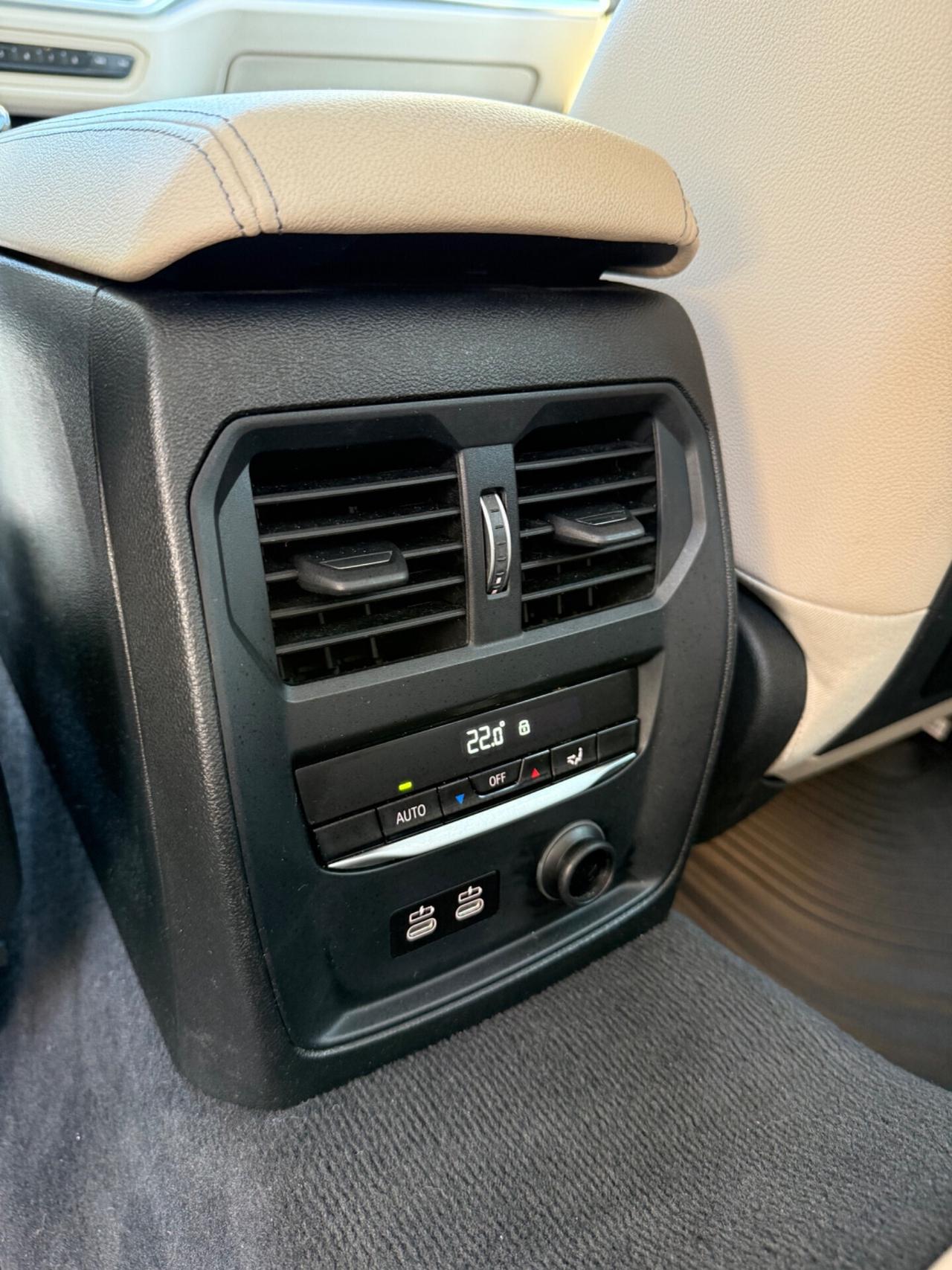 Bmw 320d Touring Luxury,Full LED,pelle,LED multicolore amb.,virtual cockpit,ecc.