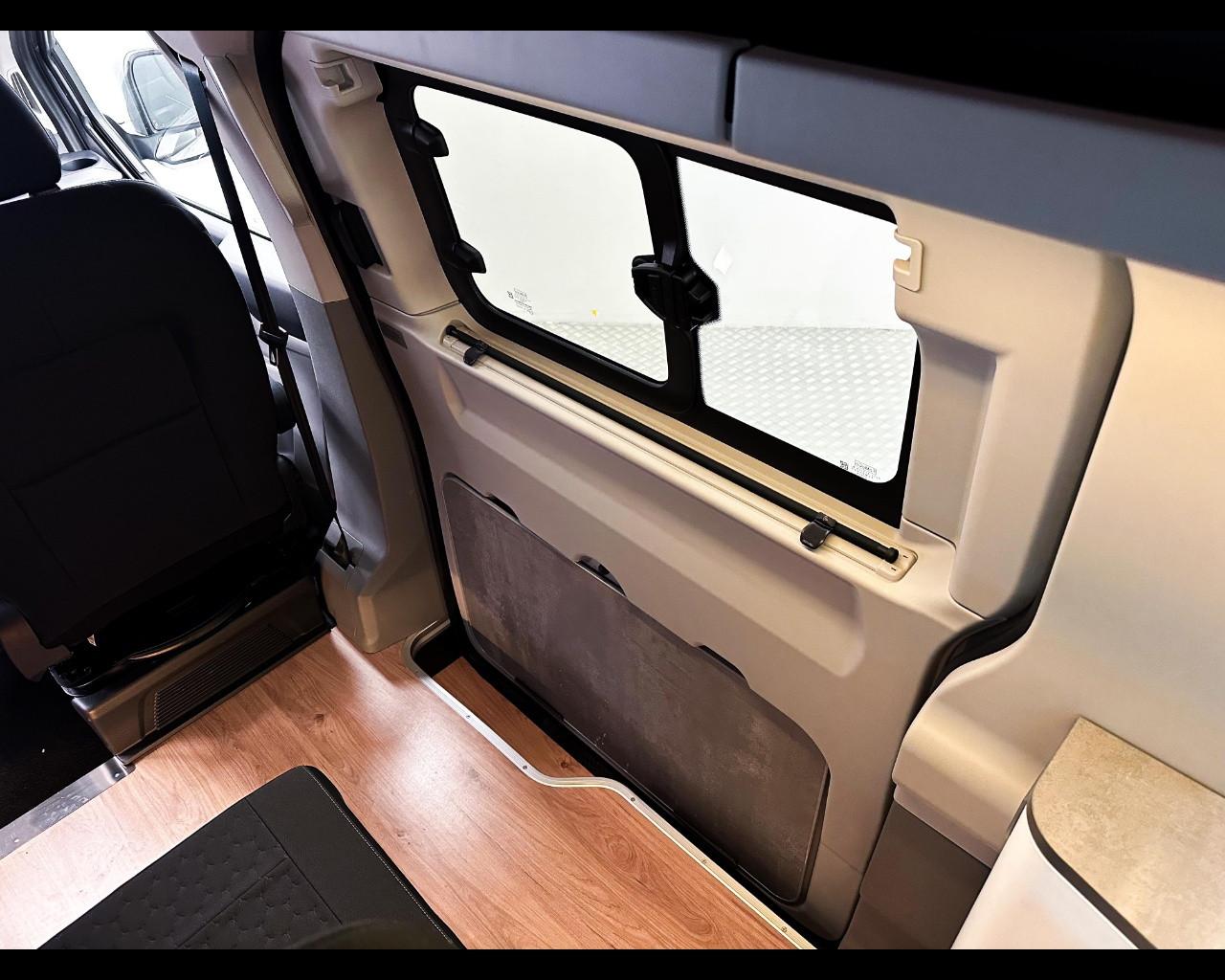 FORD Transit Nugget 320 2.0 Ecoblue 170cv aut. PC