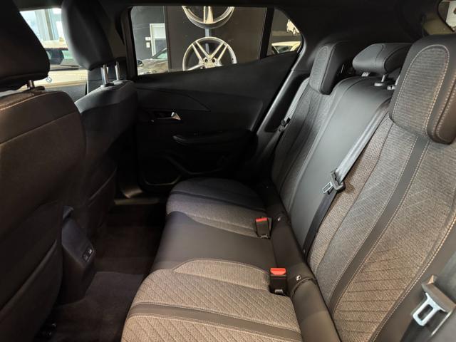 PEUGEOT 2008 PureTech 100 S&S Allure
