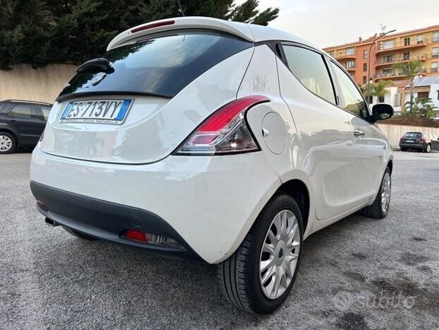 Lancia Ypsilon 1.3 MJT 95 KM CERTIFICATI