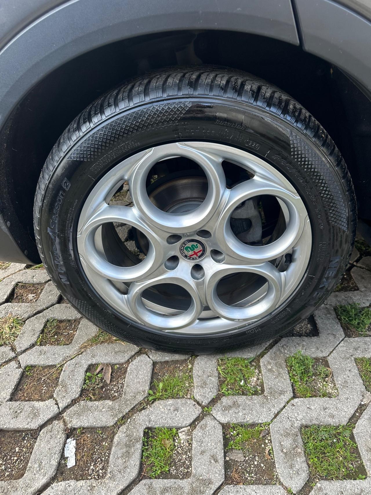 Alfa Romeo Tonale 1.6 diesel 130 CV TCT6 Ti