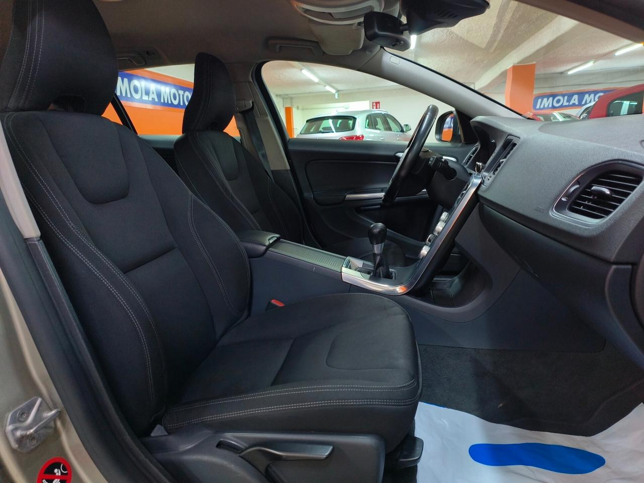 Volvo V60 D2 1.6 Diesel da 115 CV Kinetic - 2015