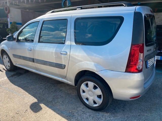 Dacia Logan MCV 1.6 90CV 5 posti Lauréate