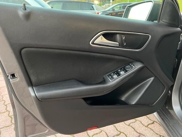 Mercedes-benz A 180 Navi, Sensori, Bluetooth, Neopatentati
