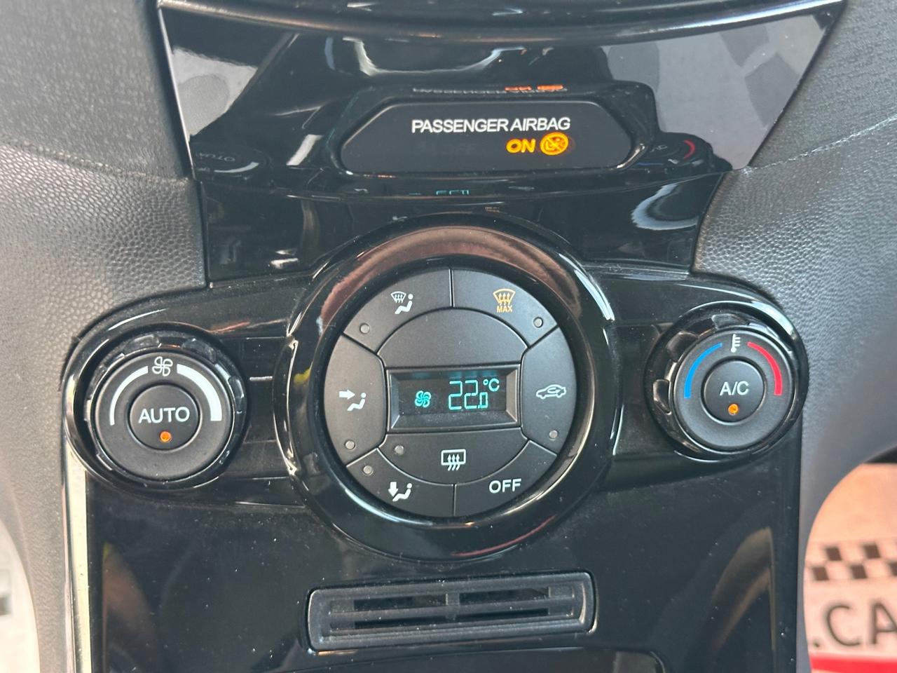 Ford Fiesta 2013 1.4 97CV GPL Titanium Restyling