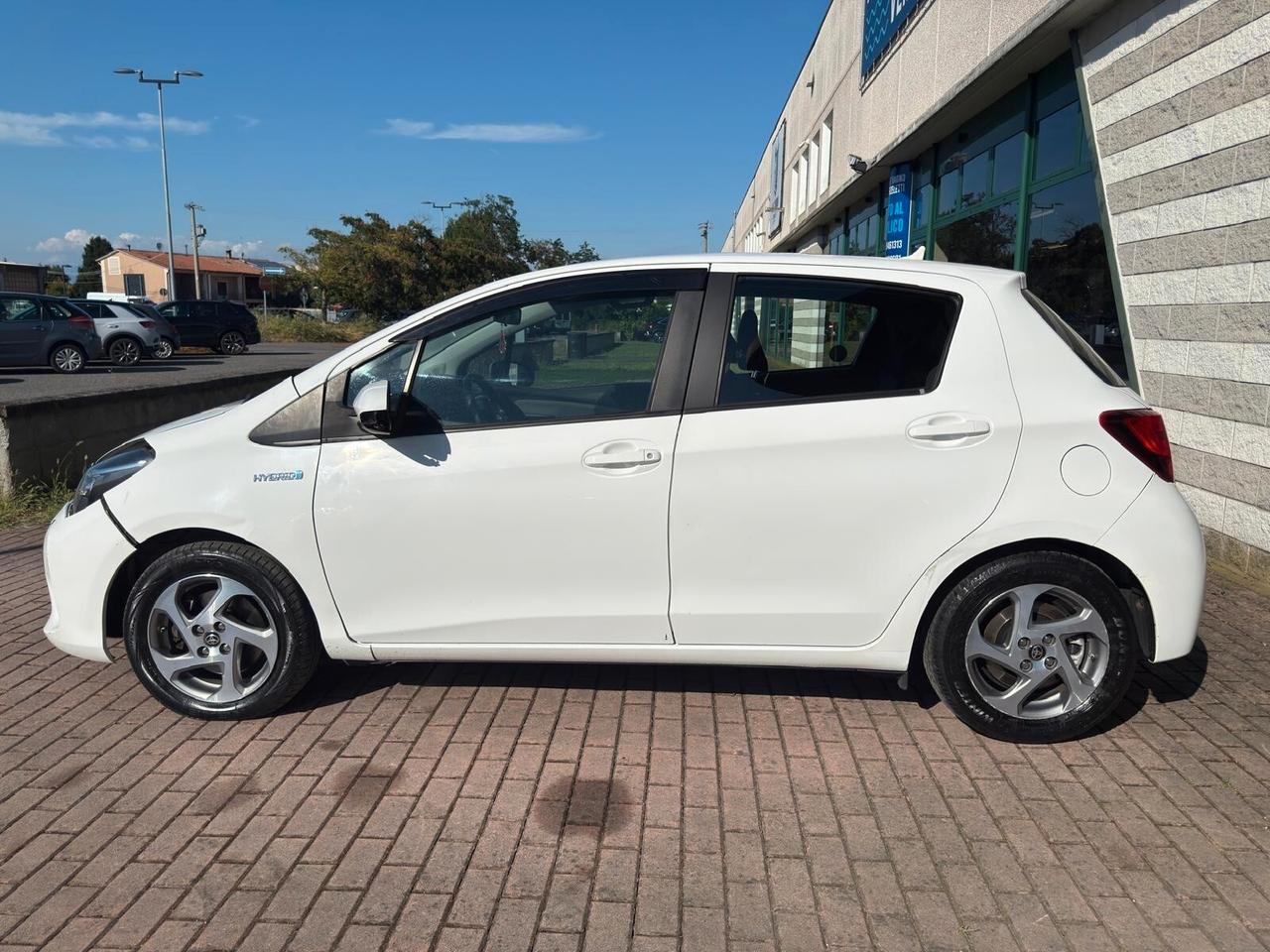 Toyota Yaris 1.5 5 porte Active