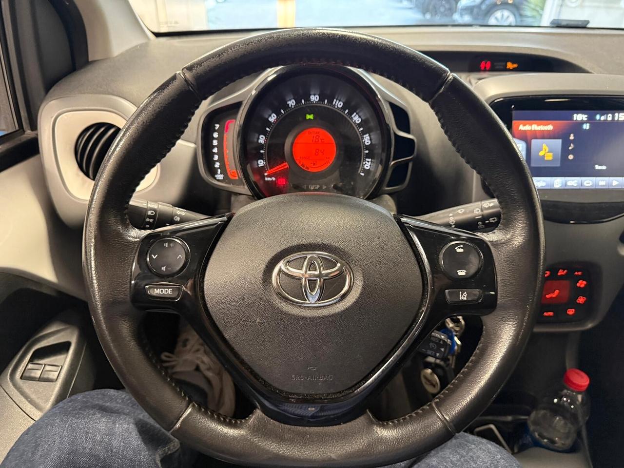 Toyota Aygo 1.0 VVT-i 72 CV 5 porte x-cite