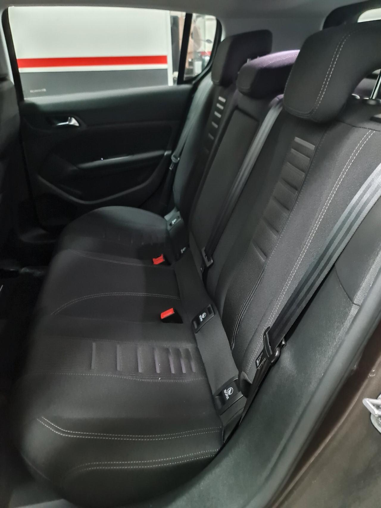 Peugeot 308 1.6 e-HDi 115 CV Stop&Start Allure