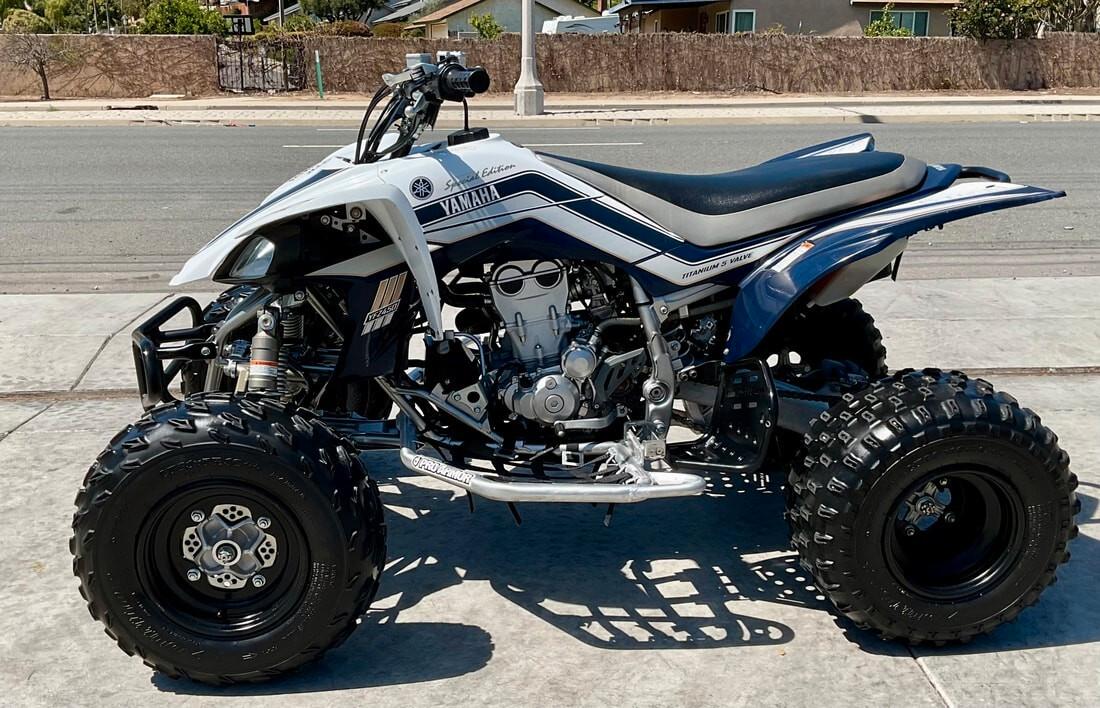 Yamaha YFZ 450 Special edition FOX AKRAPOVIC