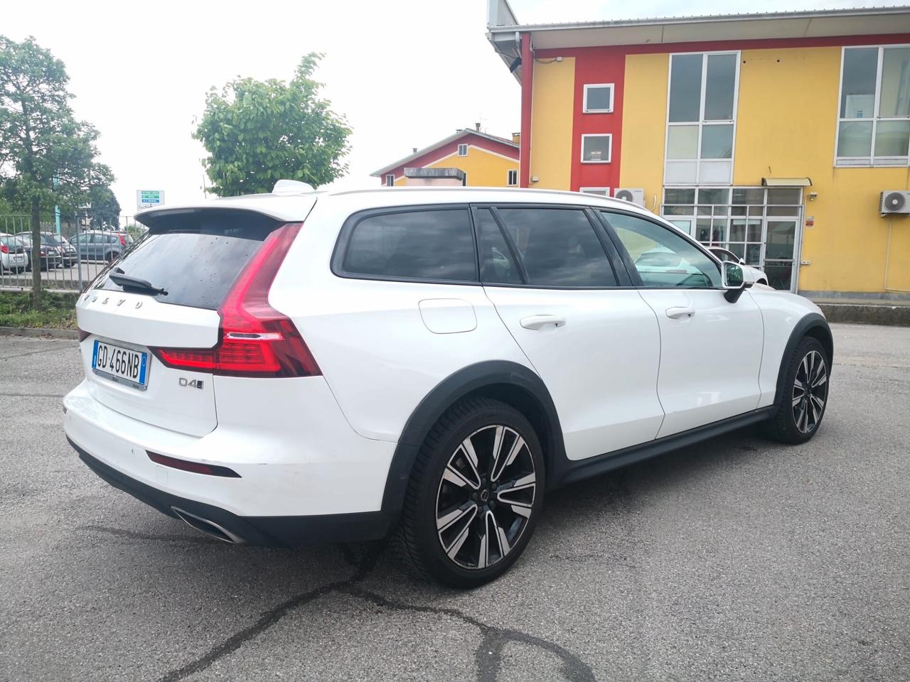 Volvo V60 Cross Country D4 AWD Geartronic ***UNIPROPRIETARIO***