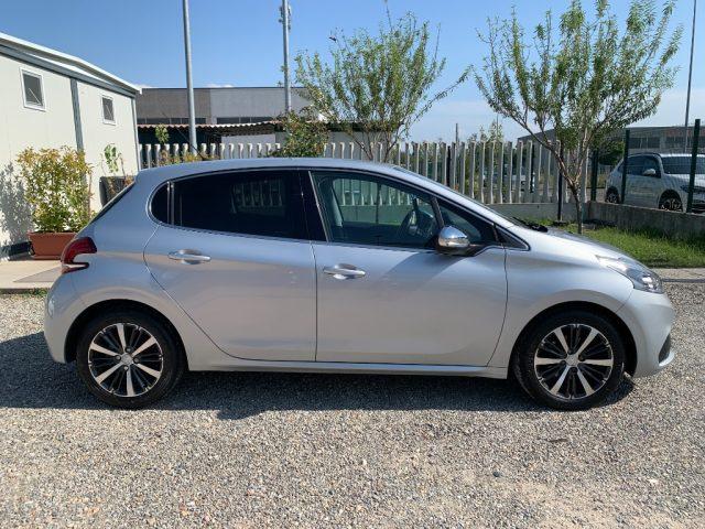 PEUGEOT 208 PureTech 82 5 porte Allure