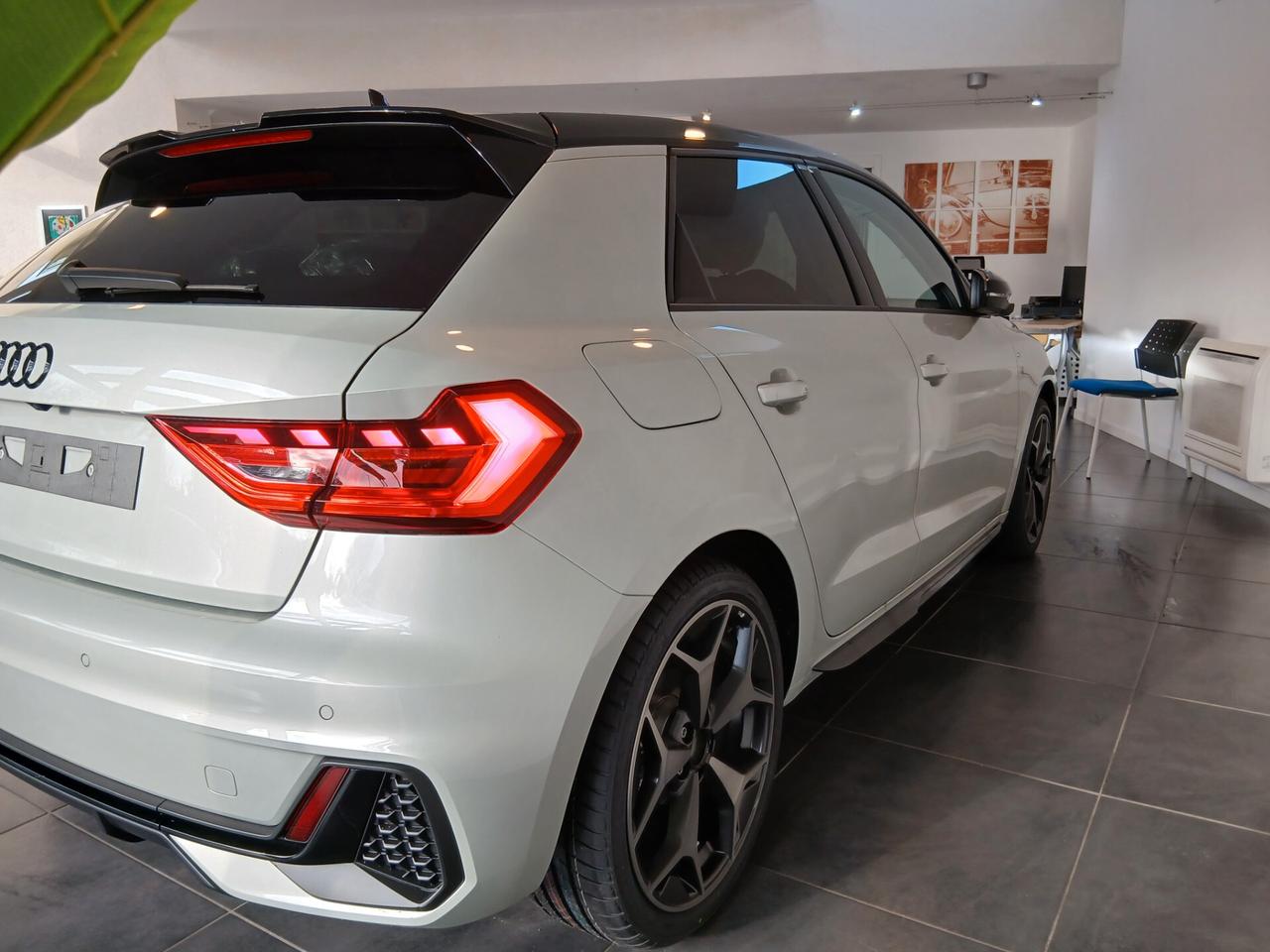 Audi A1 SPB 30 TFSI S tronic Identity Black NUOVA tua per € 312 mese