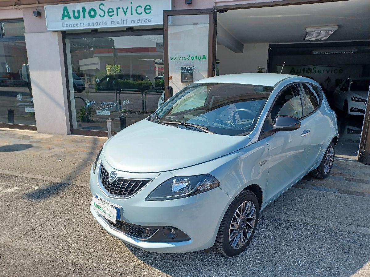 LANCIA - Ypsilon - 1.0 FireFly 5p.S&S Hyb. Platino
