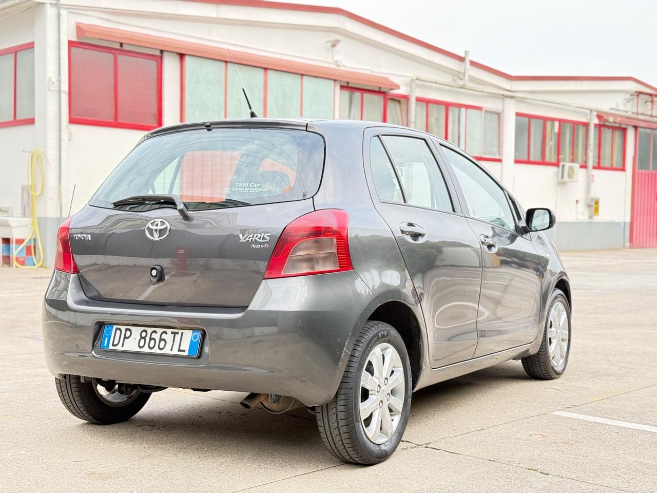 Toyota Yaris 1.3 5 porte Navi