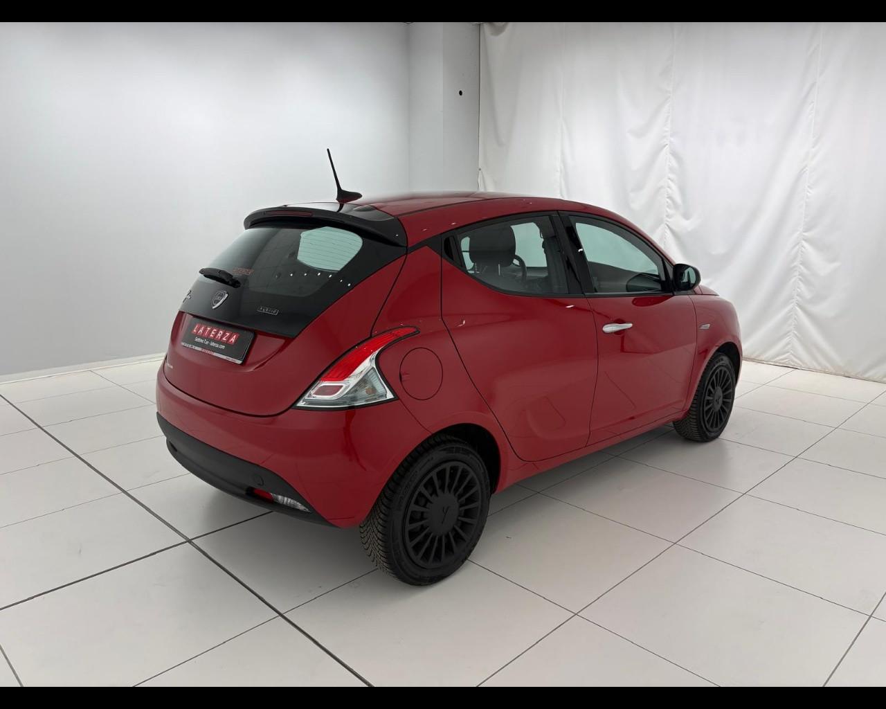 LANCIA Ypsilon 1.0 firefly hybrid Silver s&s 70cv