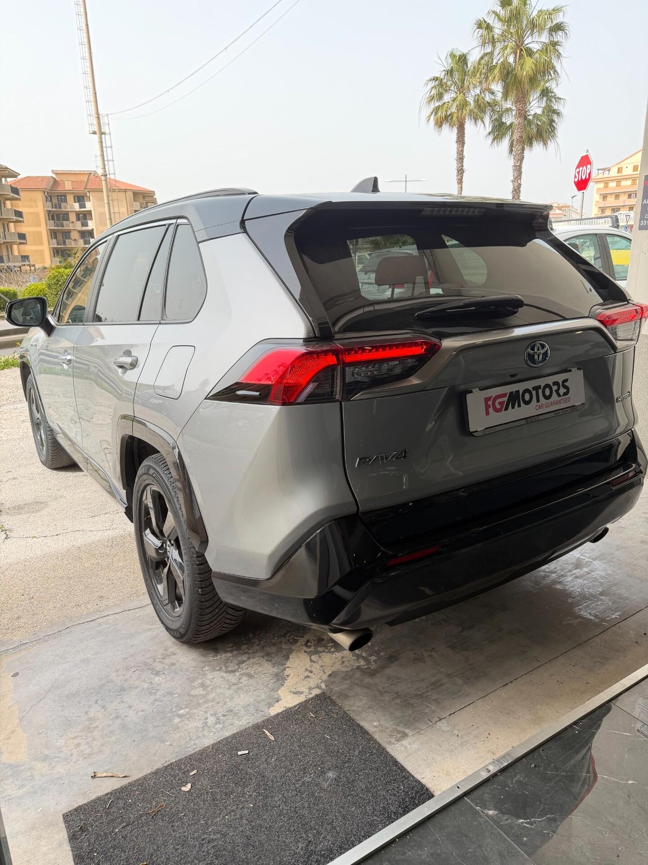 Toyota RAV 4 E-CVT 2WD STYLE