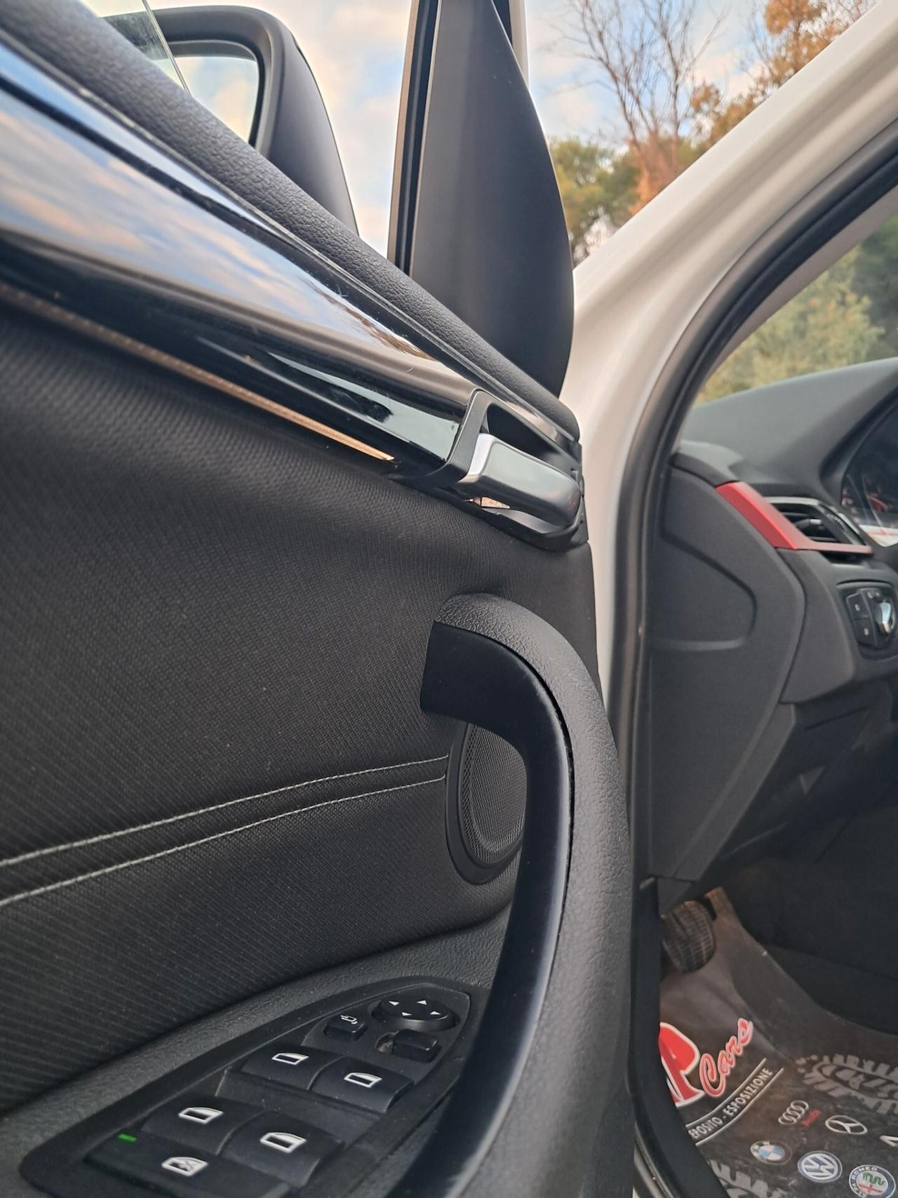 Bmw X1-18d- Sport *NAVY*LED*CRUISE